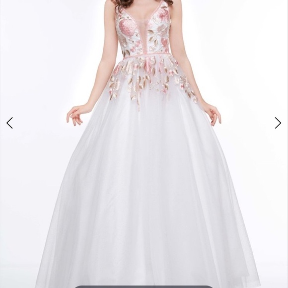 Colors Blush pink white gorgeous formal wedding prom evening dress size 8